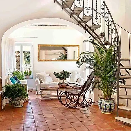 Palazzo Gentilcore 3*