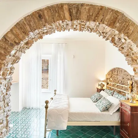 Palazzo Gentilcore 3* Castellabate
